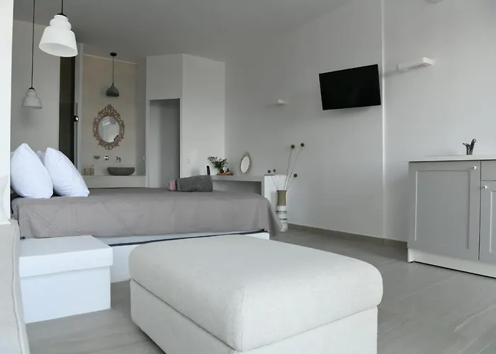 The Hidden Gem Aparthotel 4*