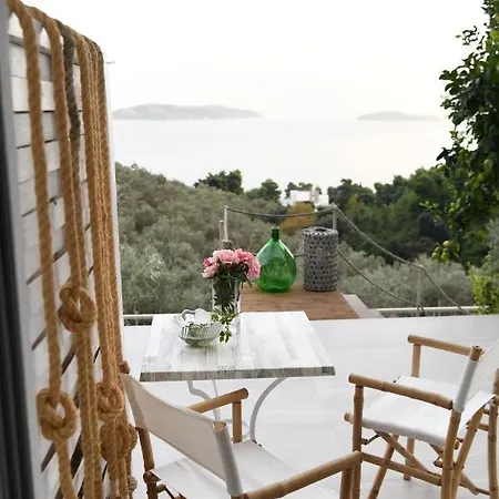 The Hidden Gem Aparthotel Vasilias (Skiathos)